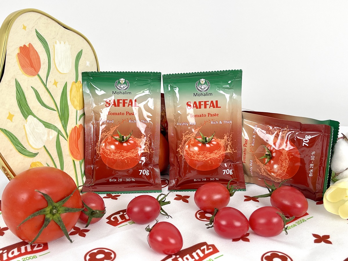 Flat pouch tomato paste 70g Brix 28-30% Support OEM&ODM